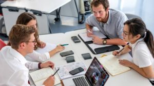 تمدید ویزای کار در سوئد